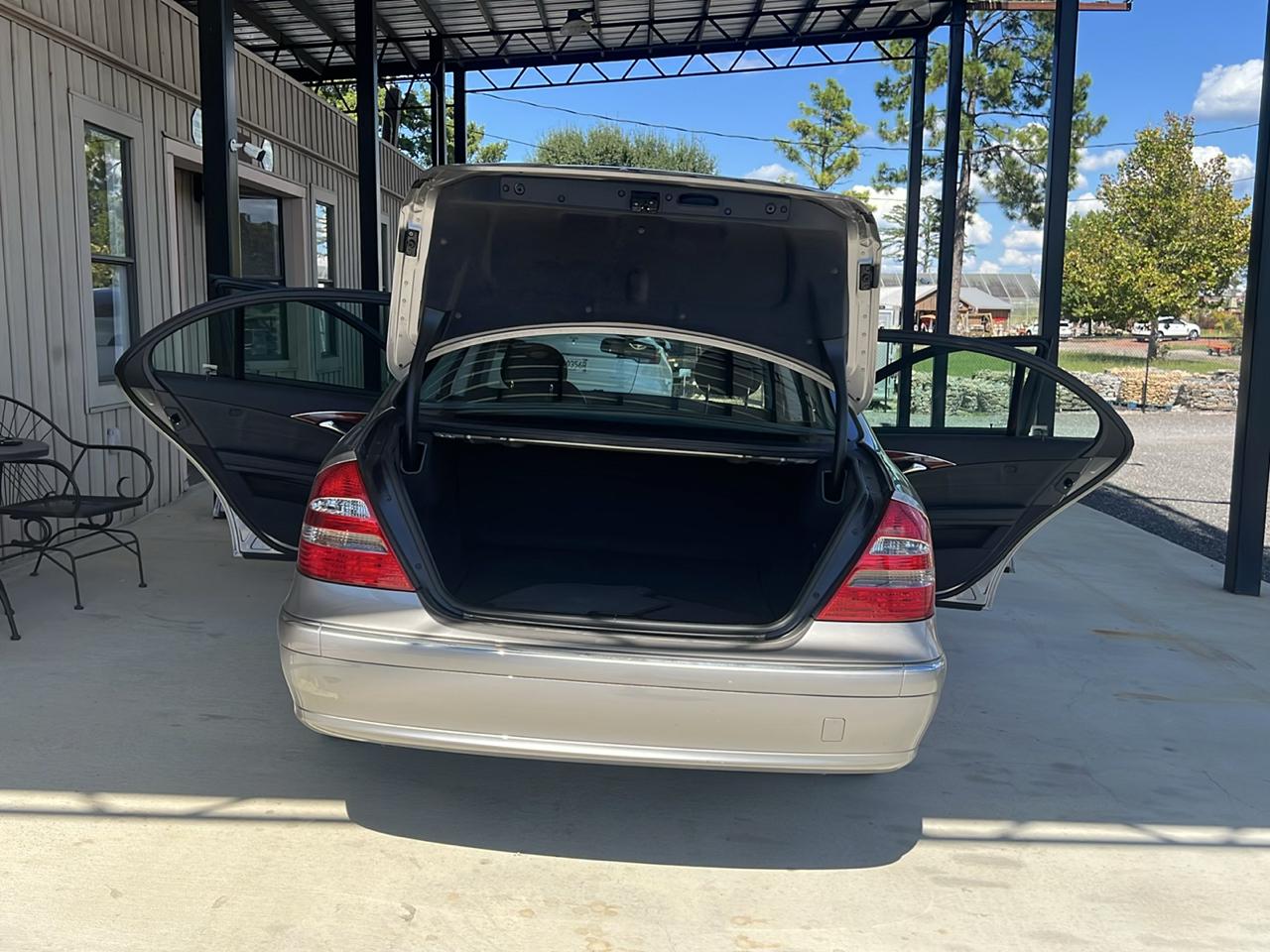 Mercedes-Benz E-Class  2004