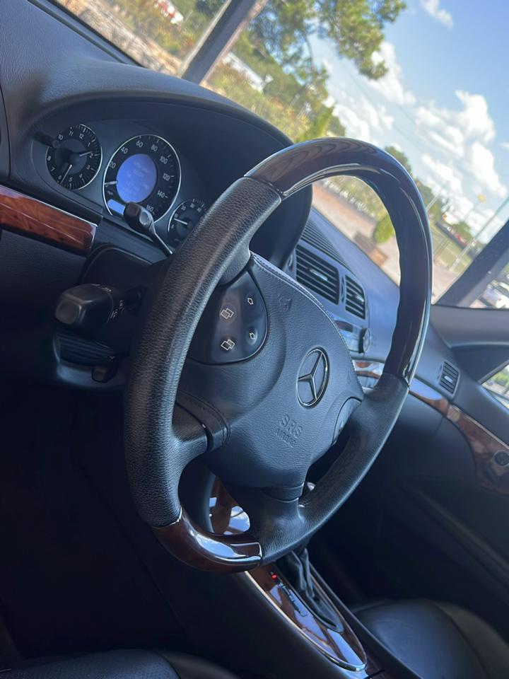 Mercedes-Benz E-Class  2004