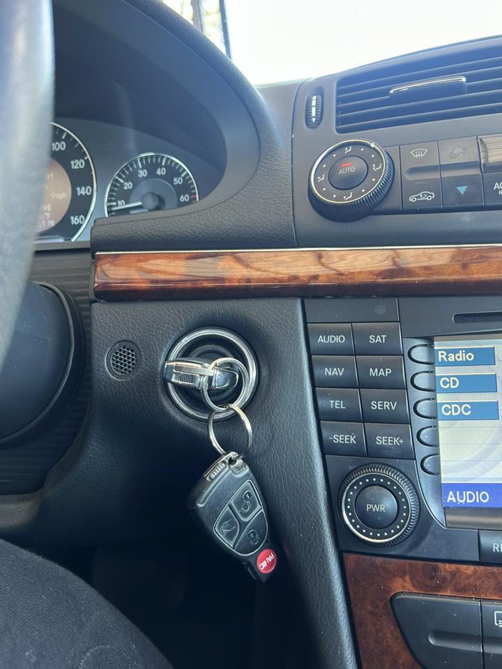 Mercedes-Benz E-Class  2004