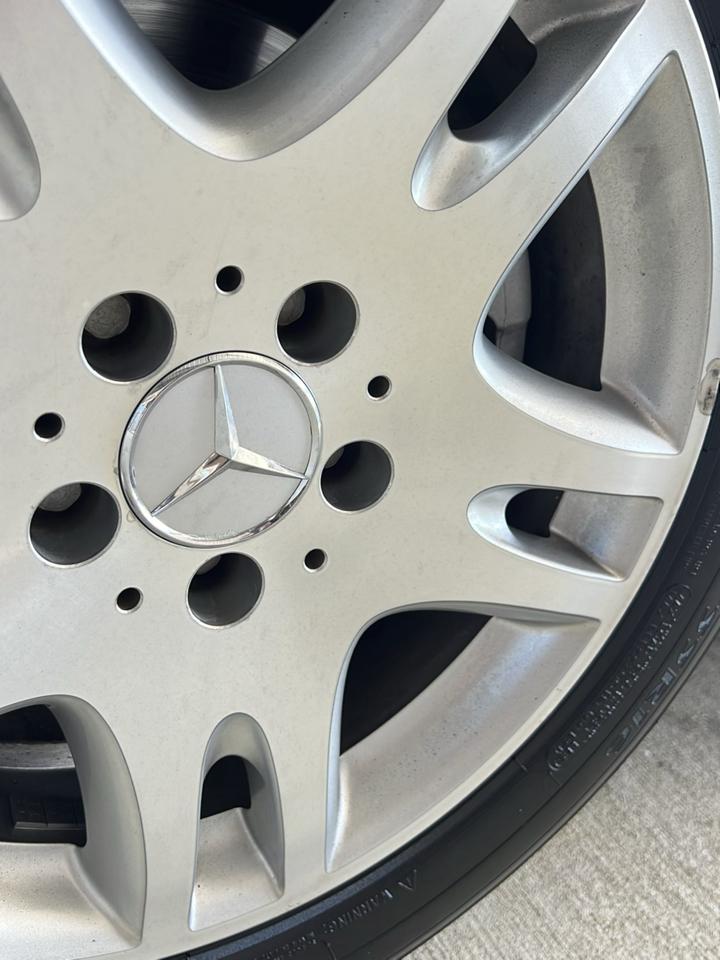Mercedes-Benz E-Class  2004