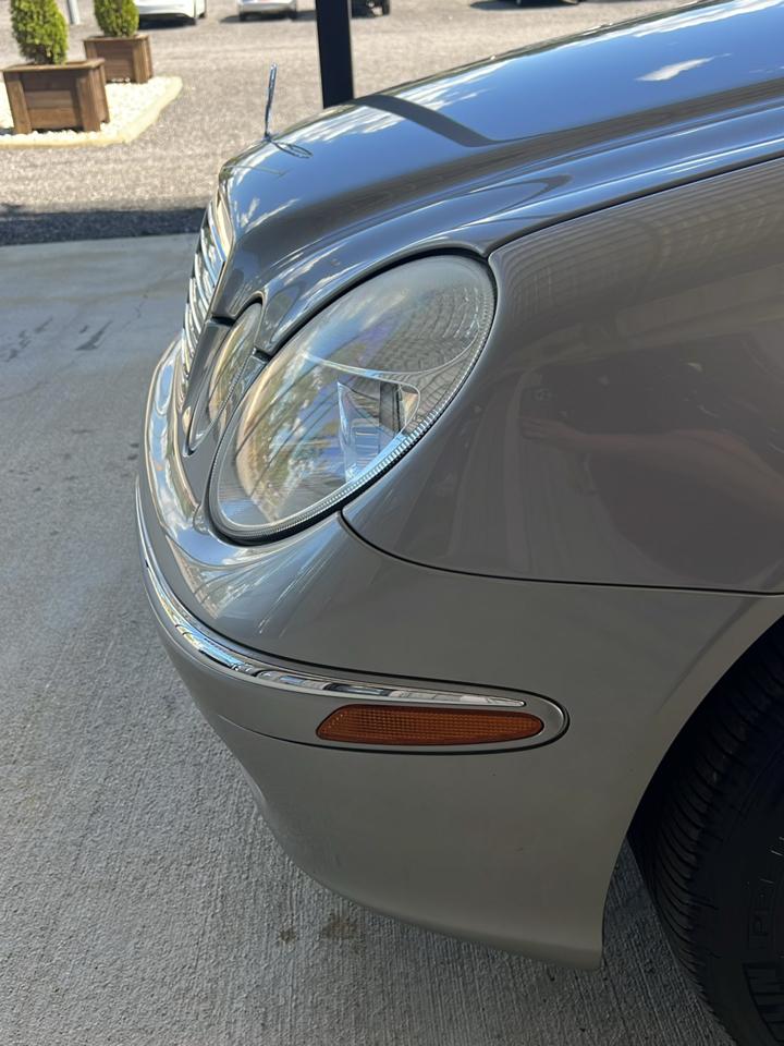 Mercedes-Benz E-Class  2004