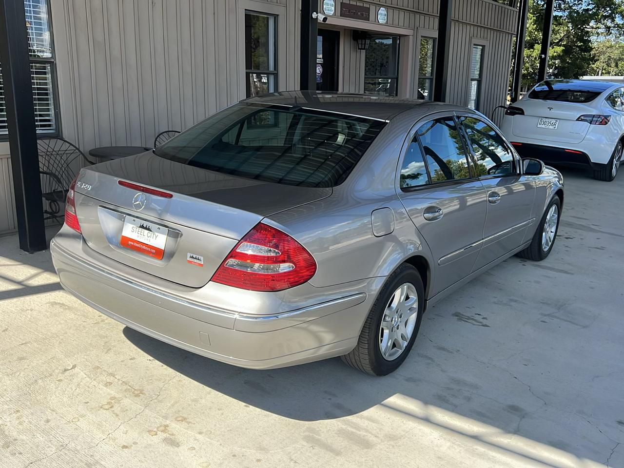 Mercedes-Benz E-Class  2004