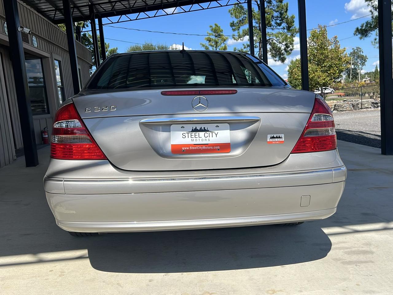 Mercedes-Benz E-Class  2004