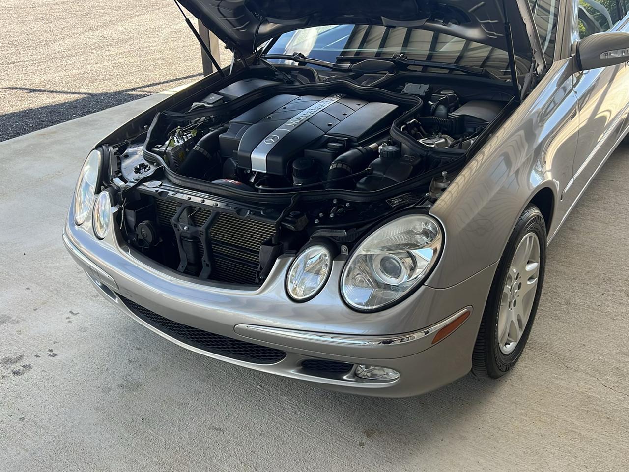 Mercedes-Benz E-Class  2004