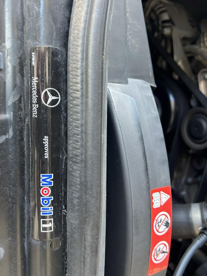 Mercedes-Benz E-Class  2004