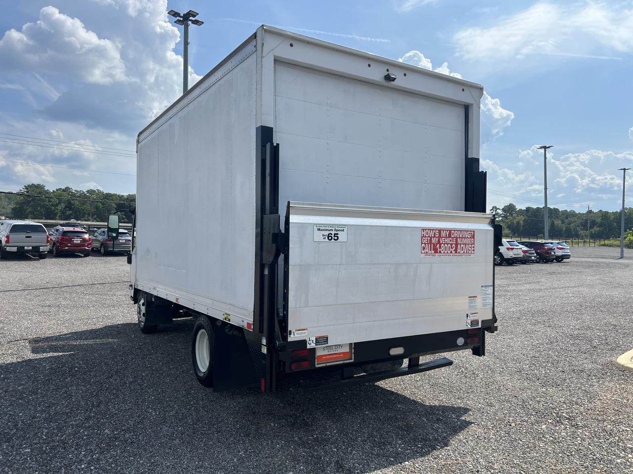 Isuzu NPR  2019