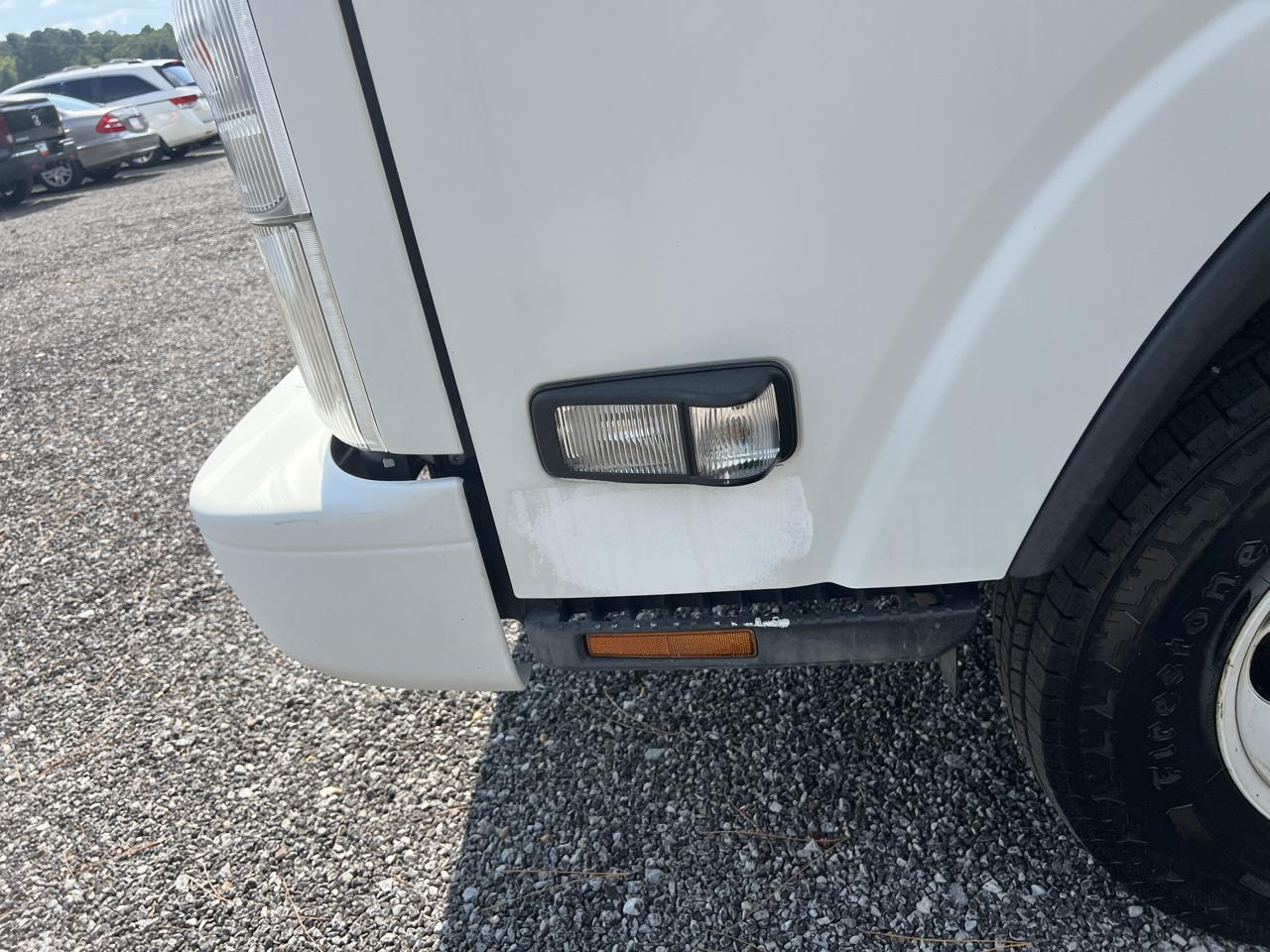 Isuzu NPR  2019