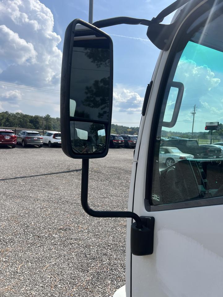 Isuzu NPR  2019