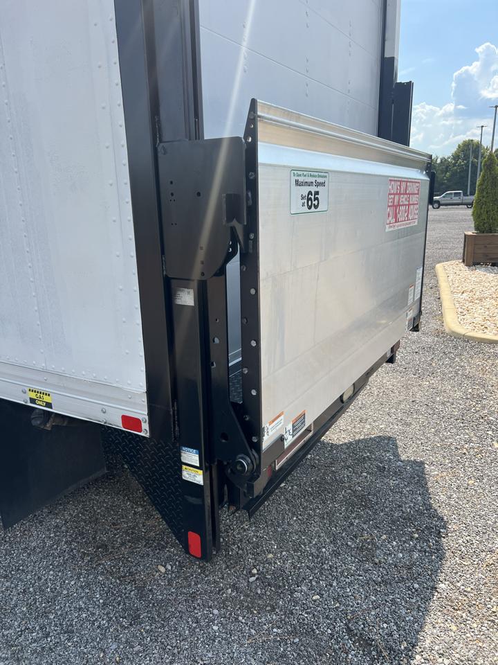 Isuzu NPR  2019