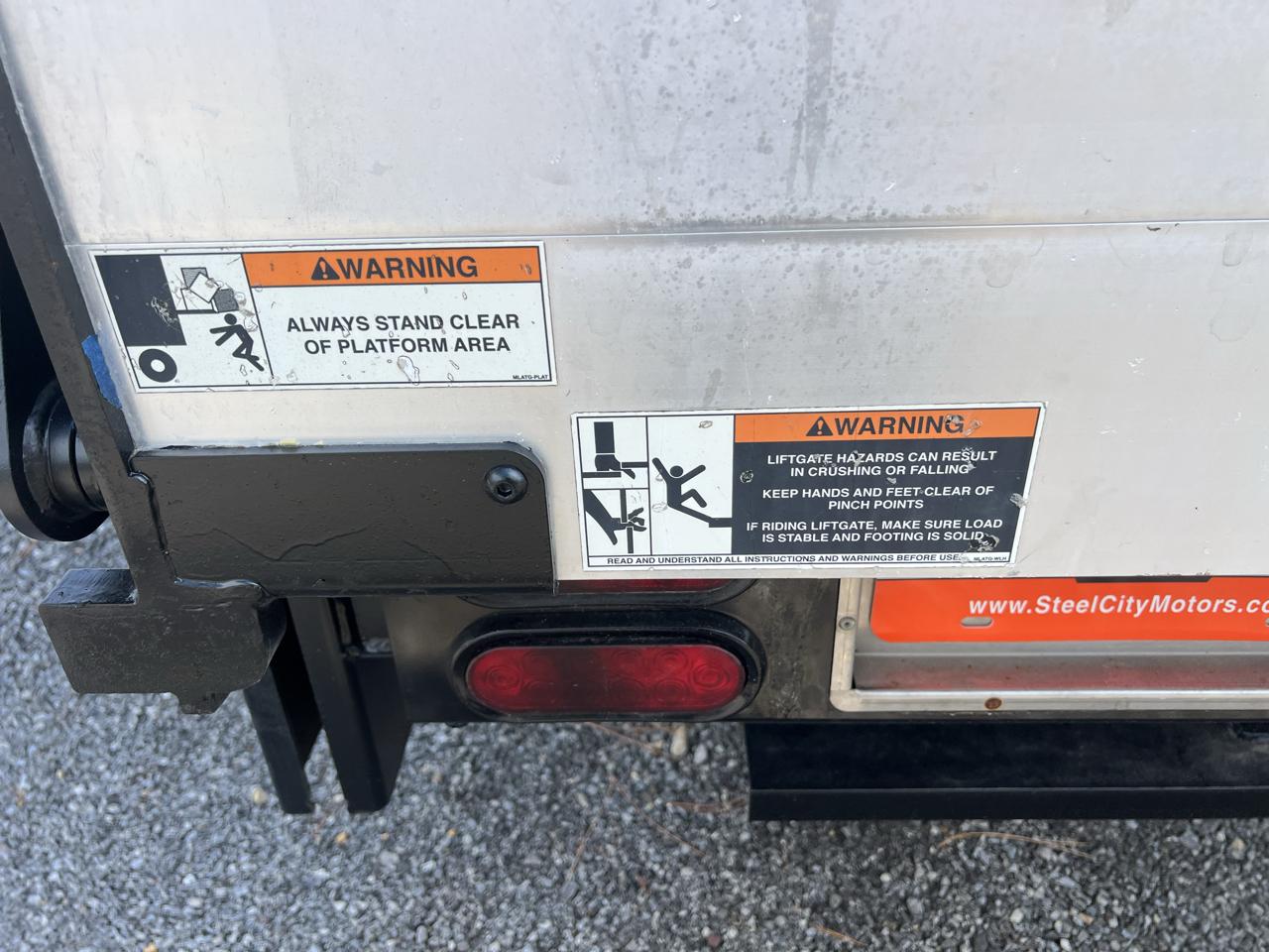 Isuzu NPR  2019