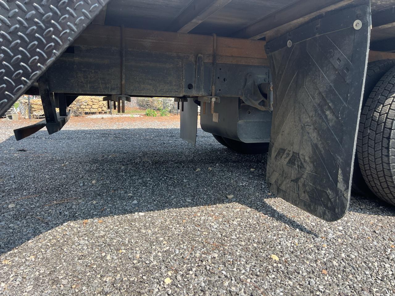 Isuzu NPR  2019