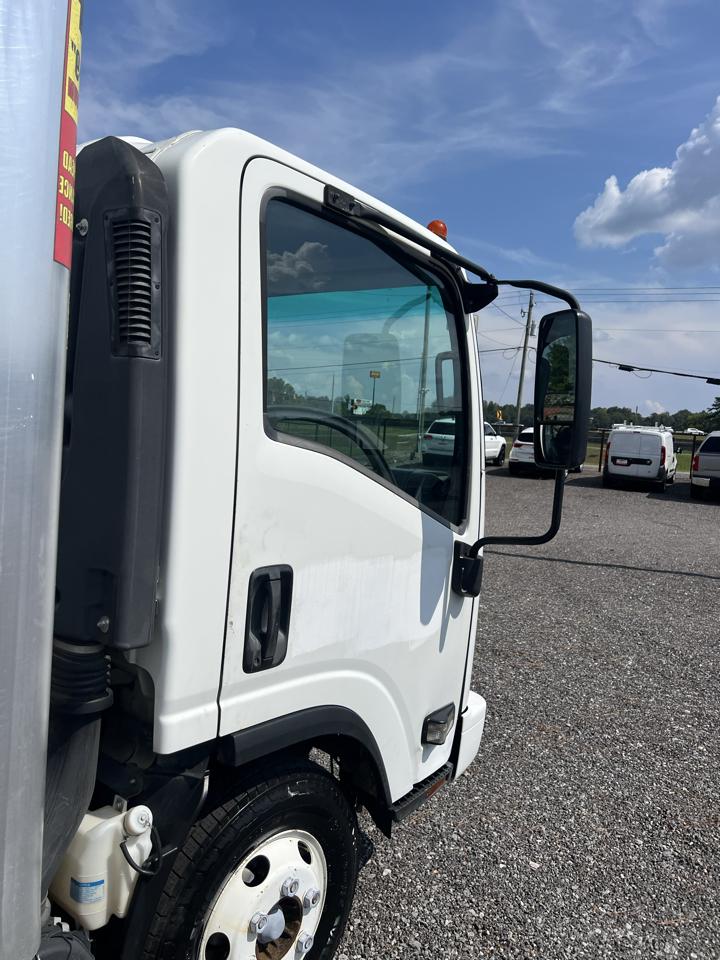 Isuzu NPR  2019