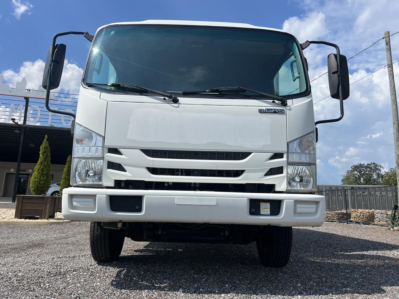 Isuzu NPR  2019