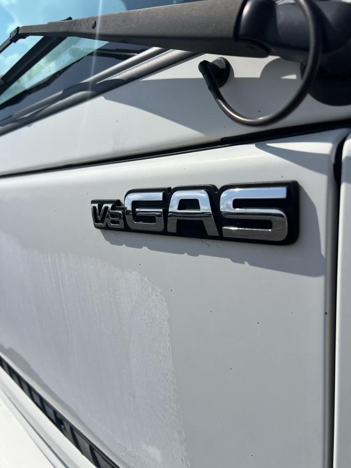 Isuzu NPR  2019
