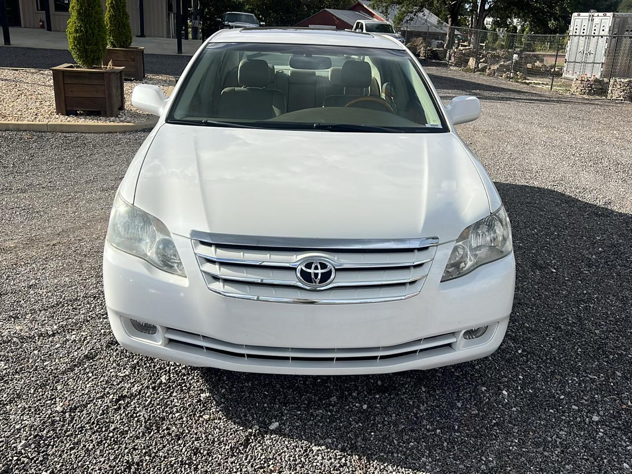 Toyota Avalon  2007