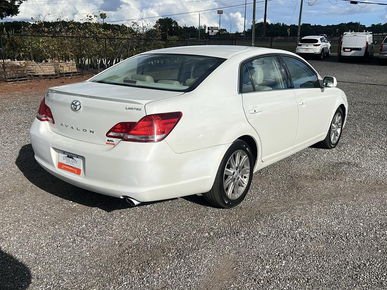 Toyota Avalon  2007