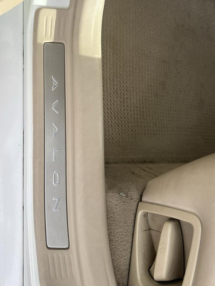 Toyota Avalon  2007