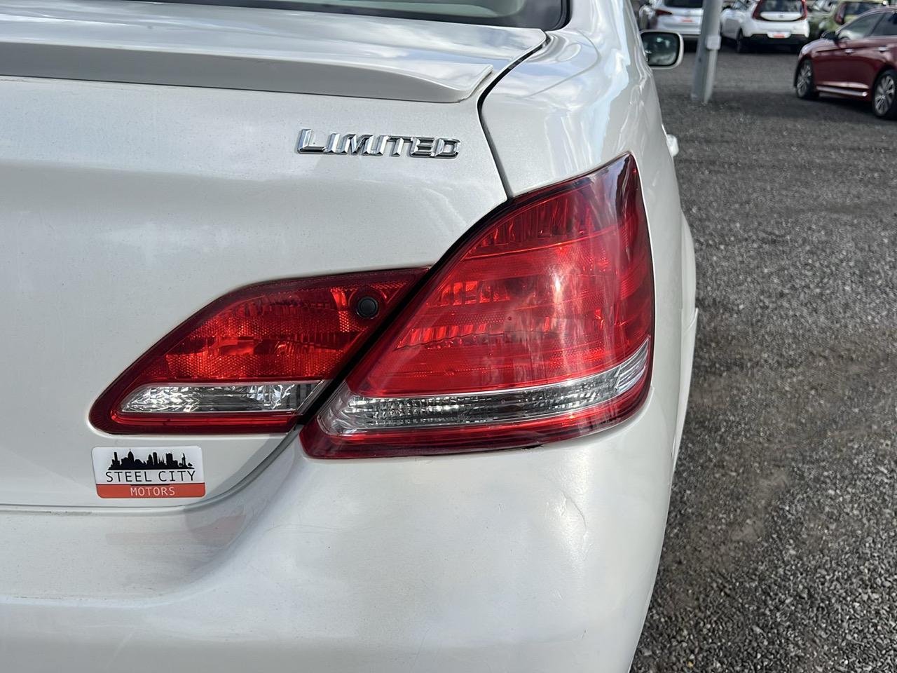 Toyota Avalon  2007