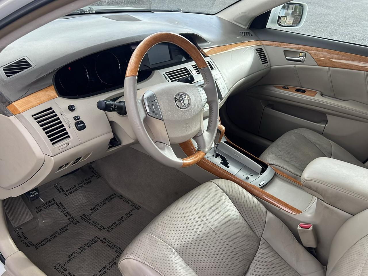 Toyota Avalon  2007