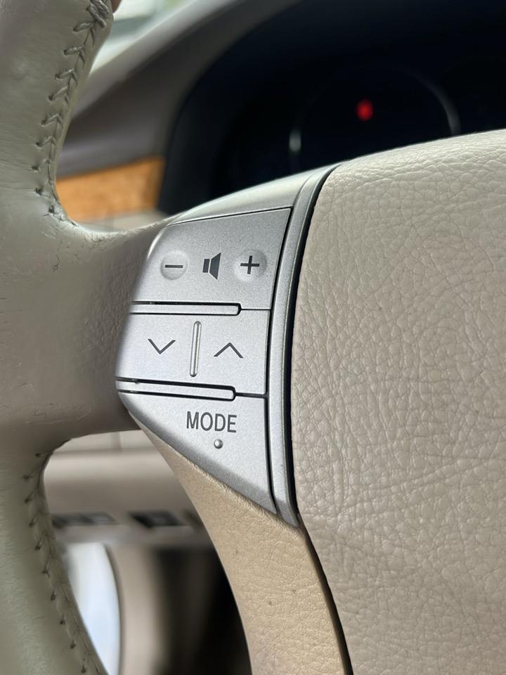 Toyota Avalon  2007