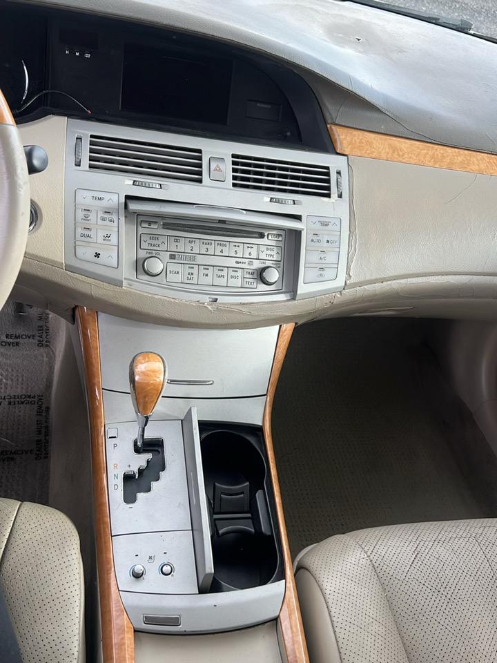 Toyota Avalon  2007