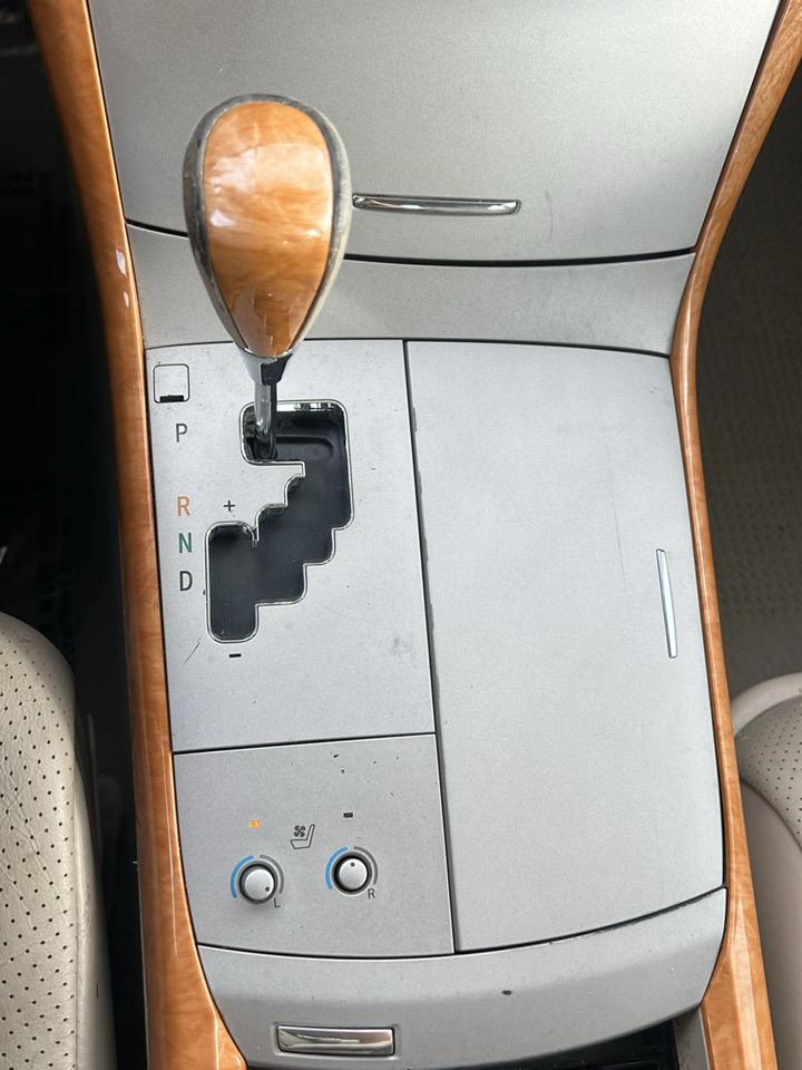 Toyota Avalon  2007