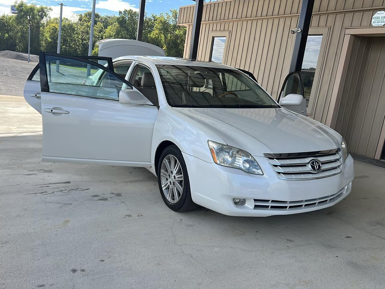 Toyota Avalon  2007