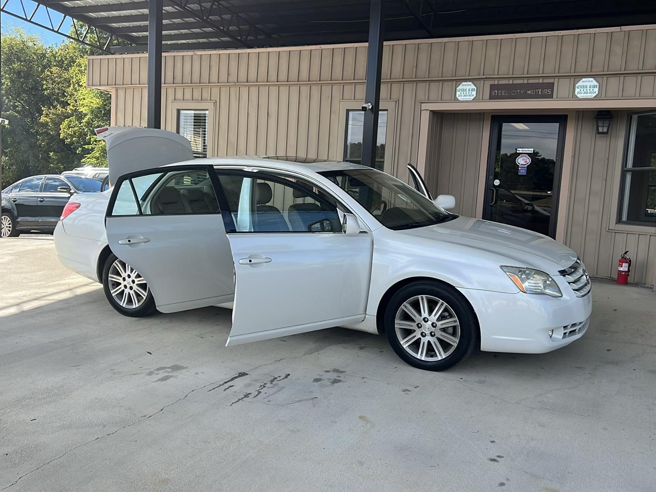 Toyota Avalon  2007