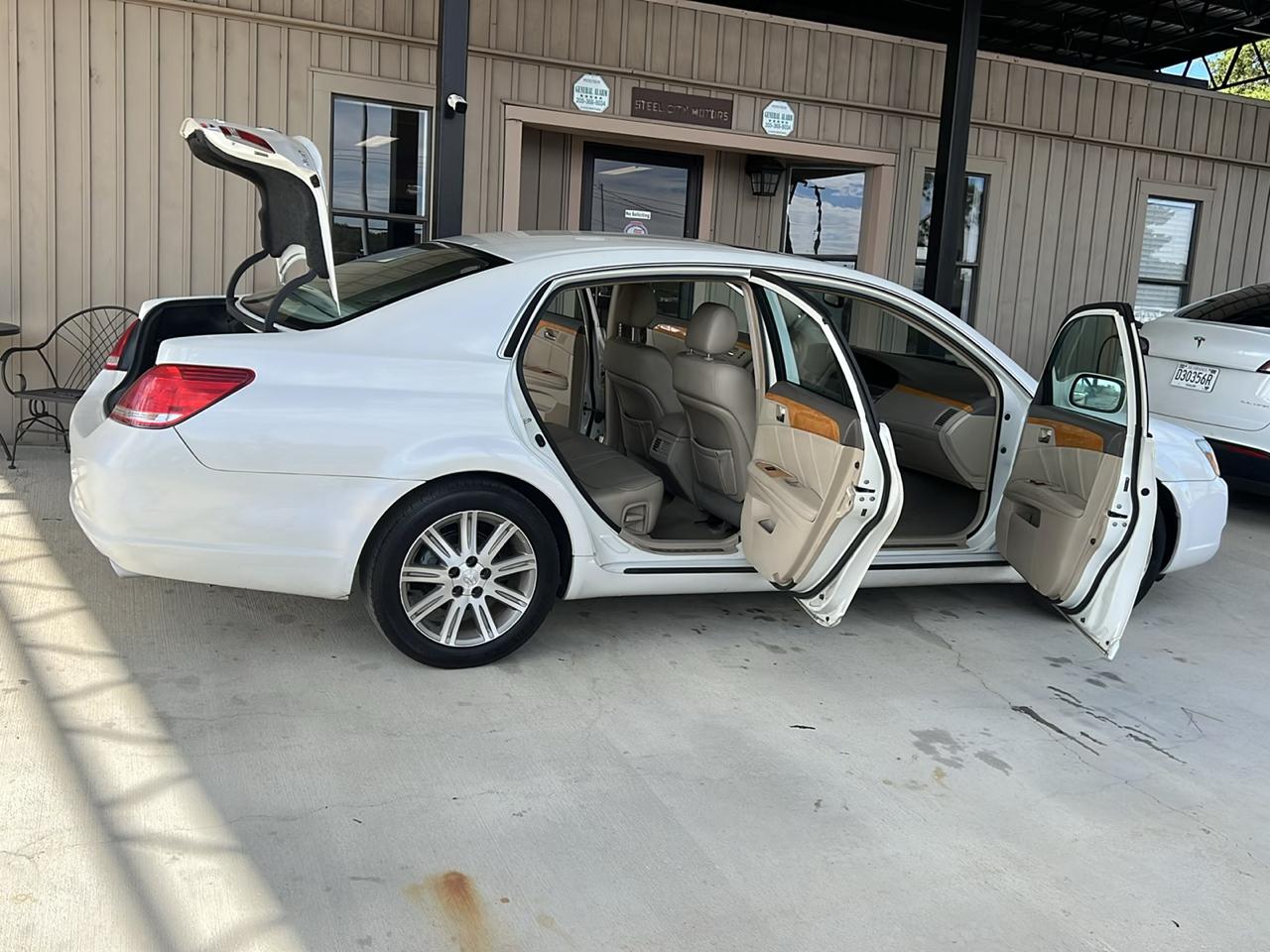 Toyota Avalon  2007
