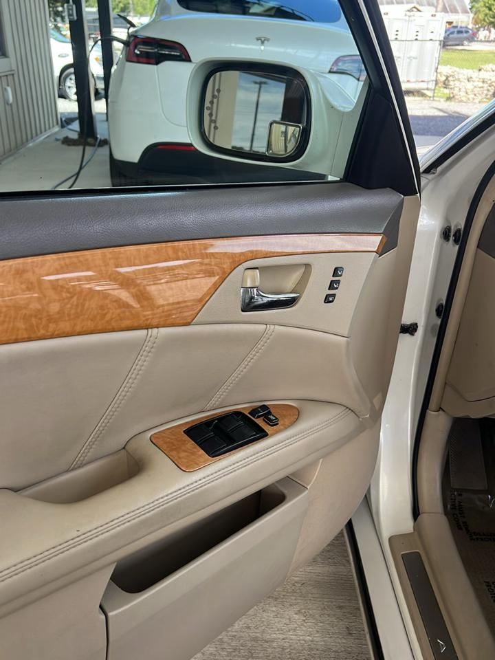Toyota Avalon  2007