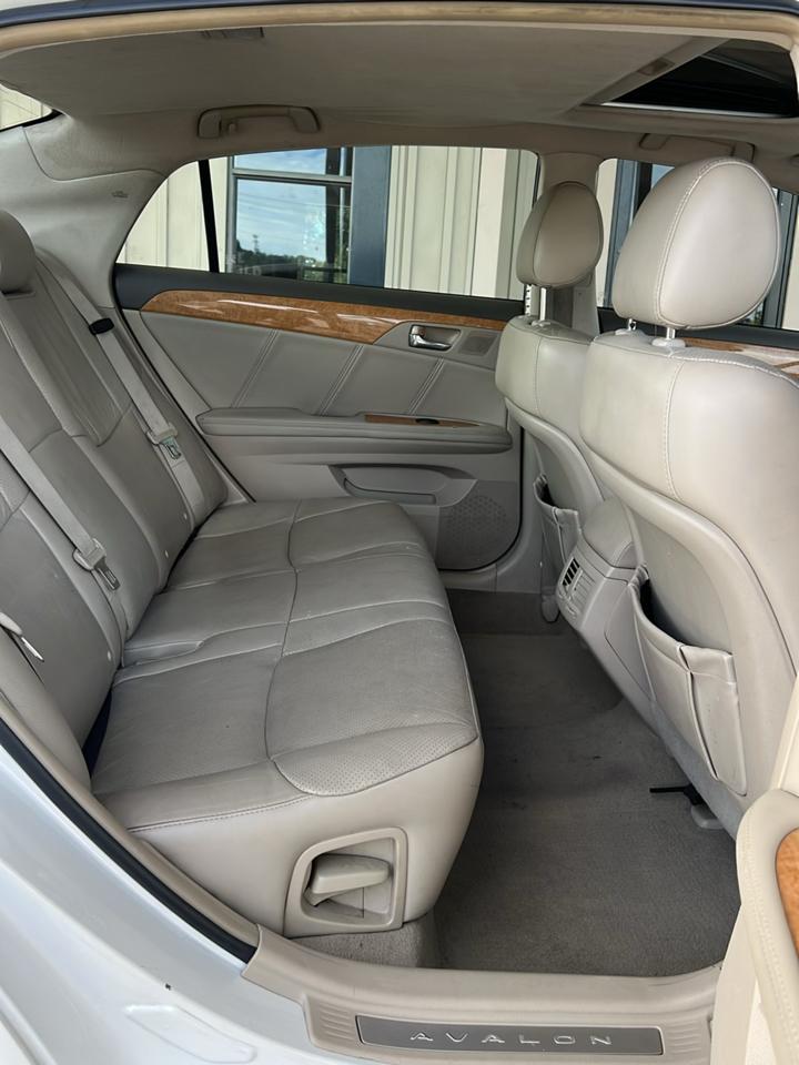 Toyota Avalon  2007
