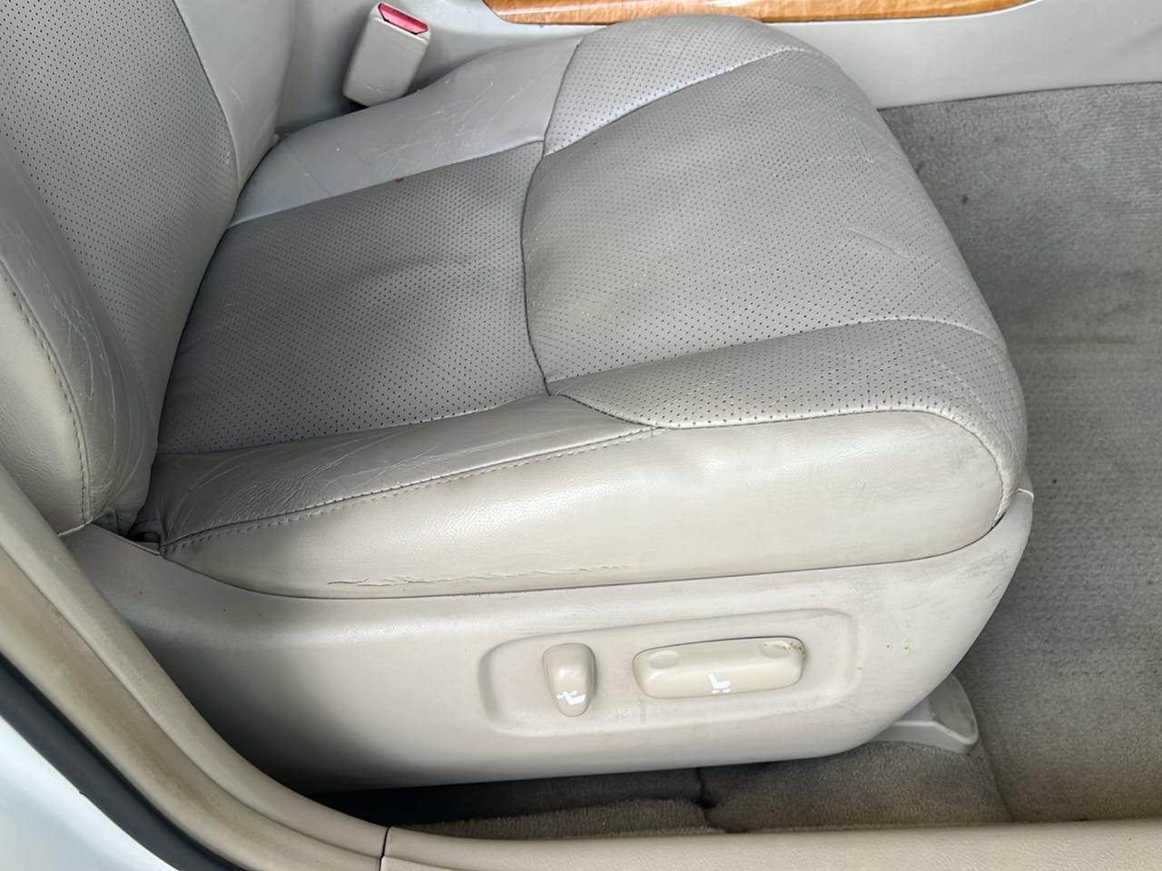 Toyota Avalon  2007