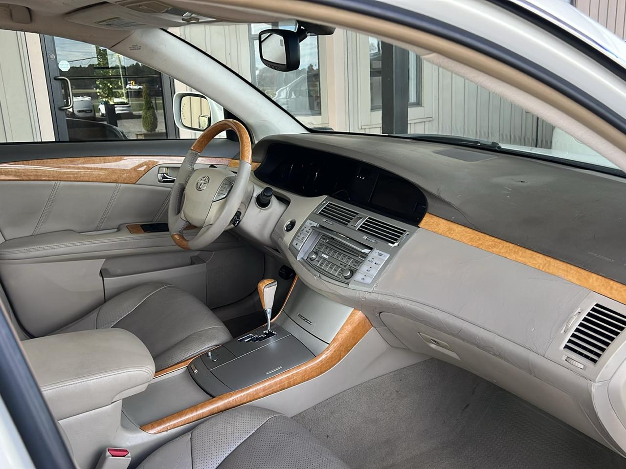 Toyota Avalon  2007