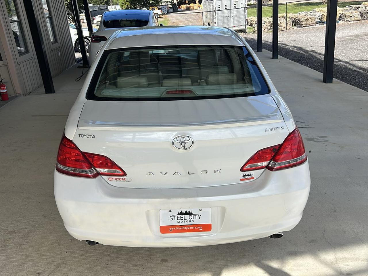 Toyota Avalon  2007