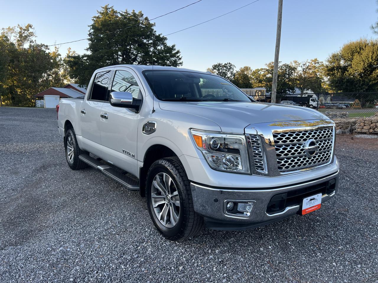 Nissan Titan  2017