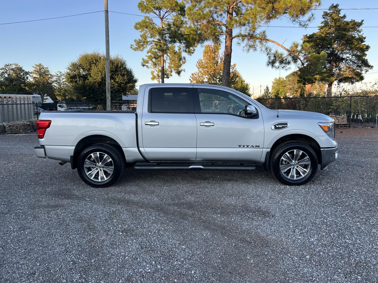 Nissan Titan  2017