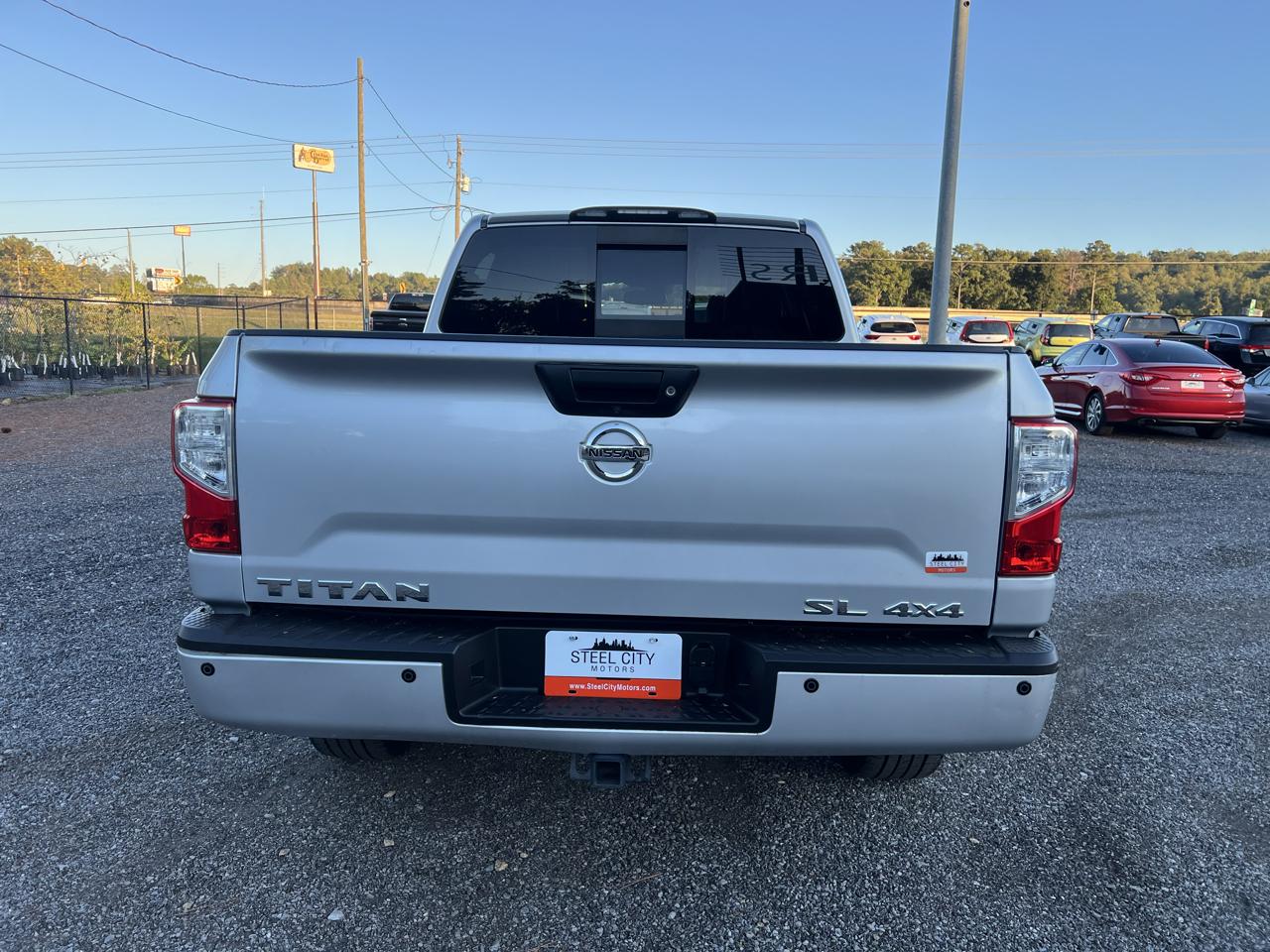 Nissan Titan  2017