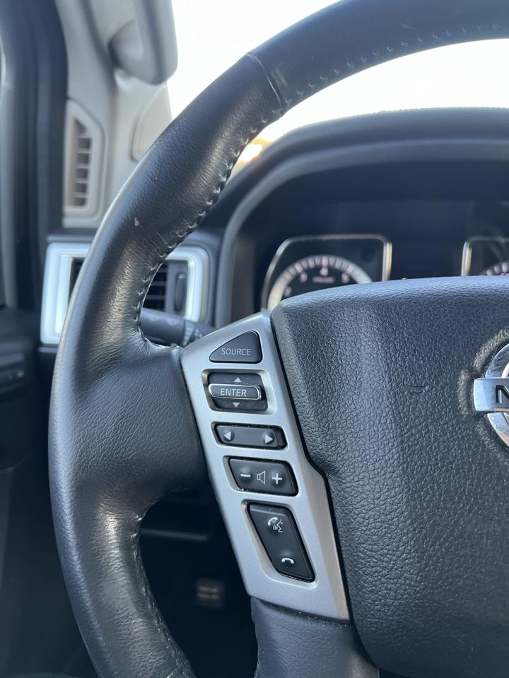 Nissan Titan  2017
