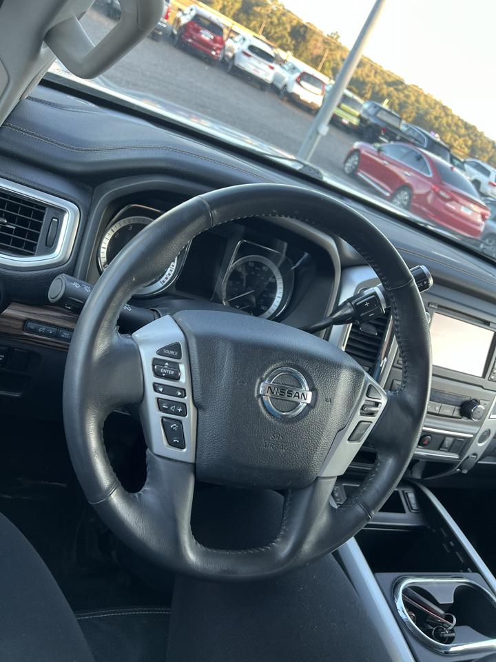Nissan Titan  2017