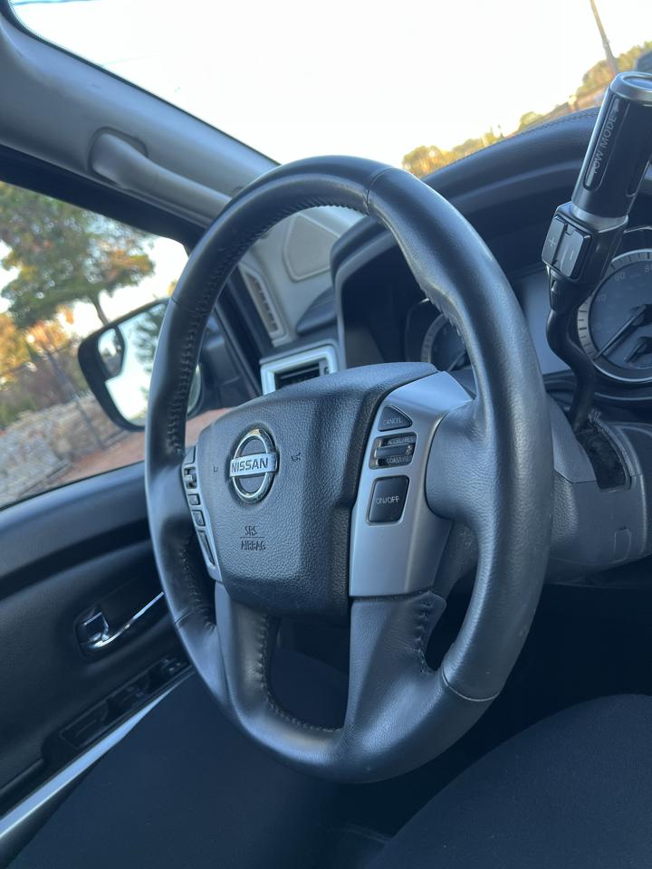 Nissan Titan  2017