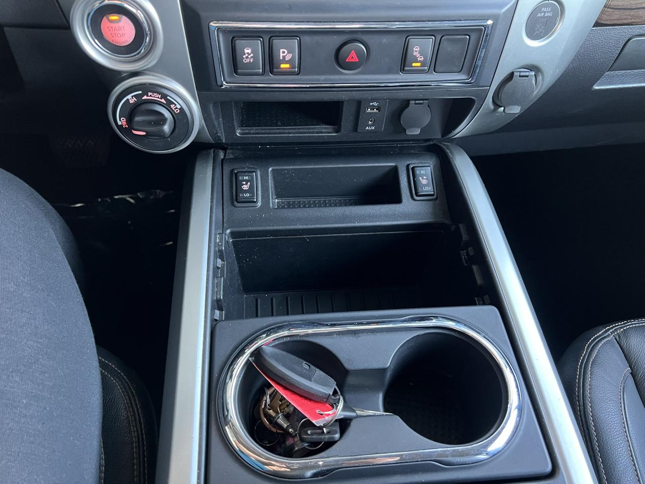 Nissan Titan  2017