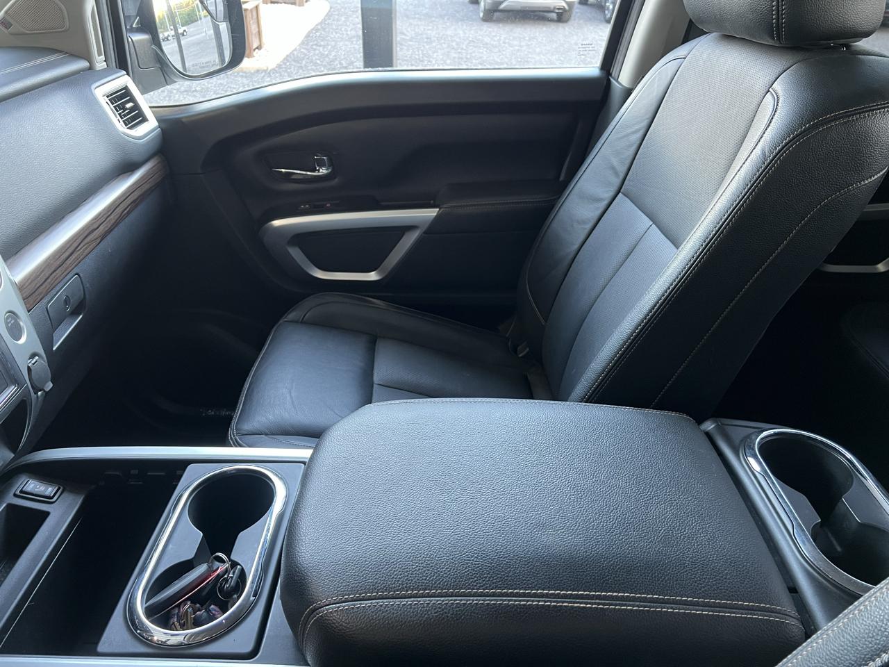 Nissan Titan  2017