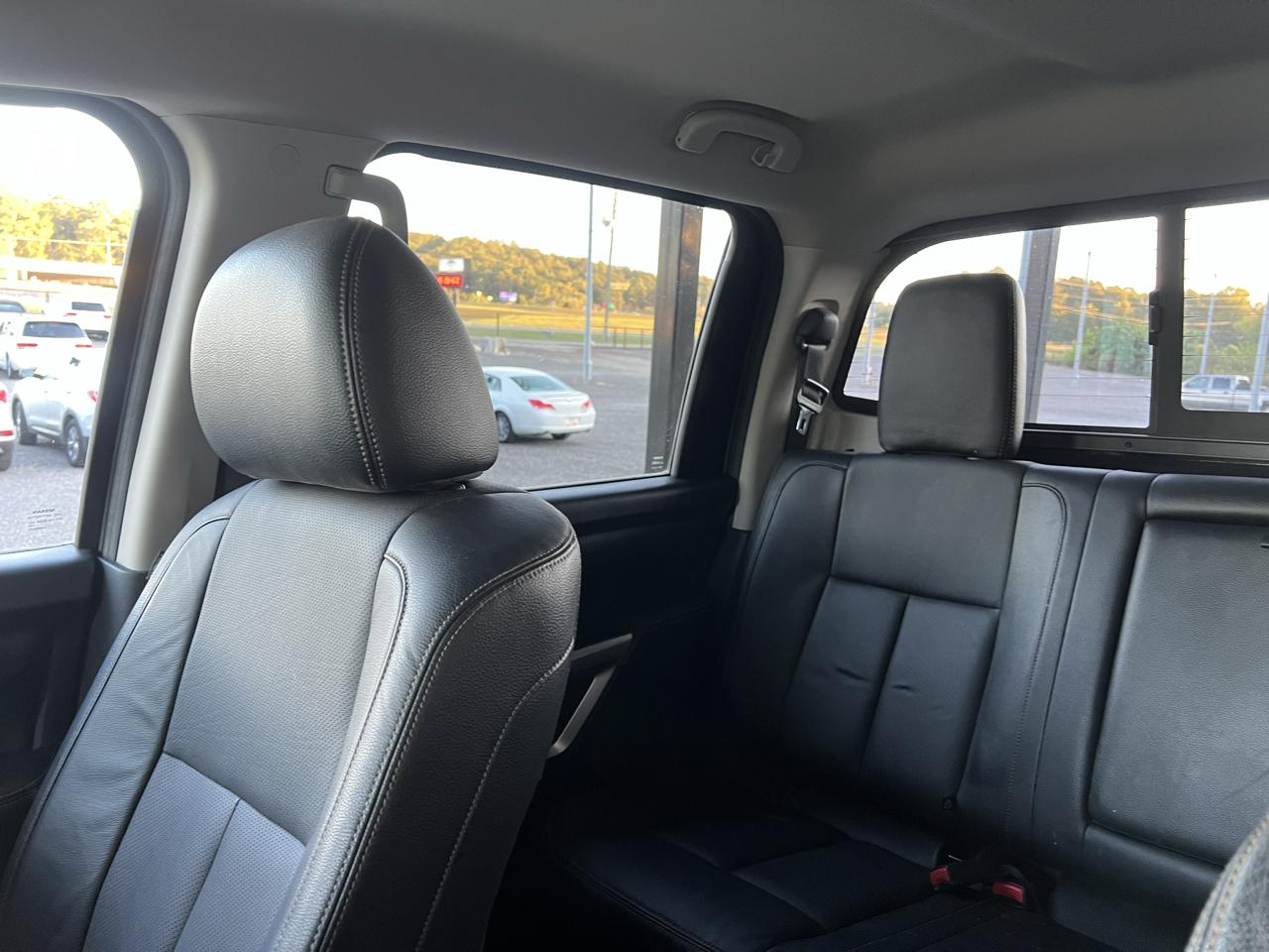 Nissan Titan  2017