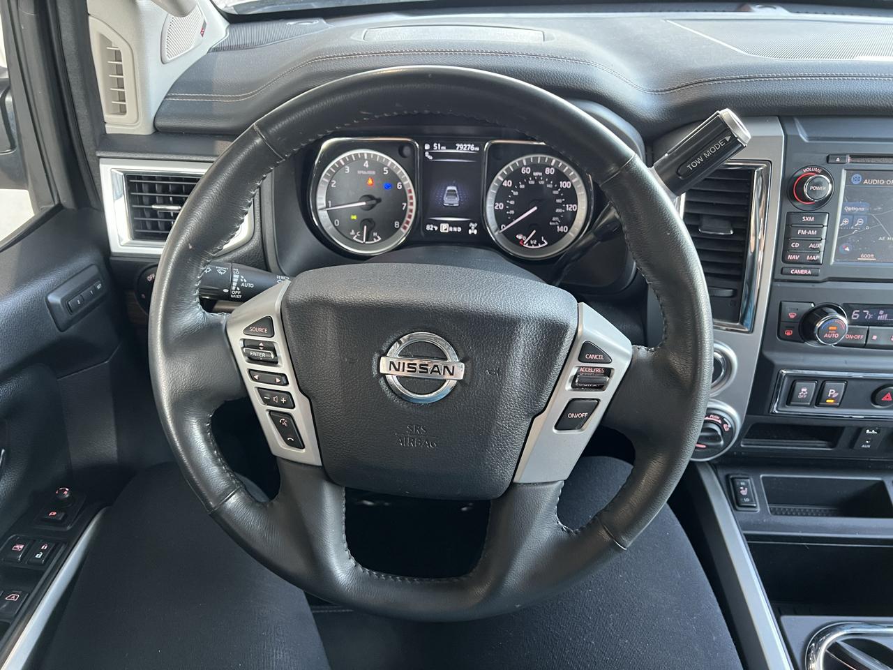 Nissan Titan  2017