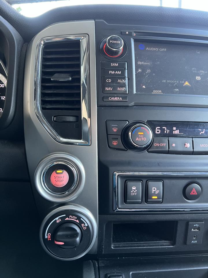 Nissan Titan  2017