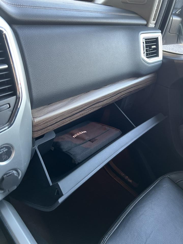 Nissan Titan  2017