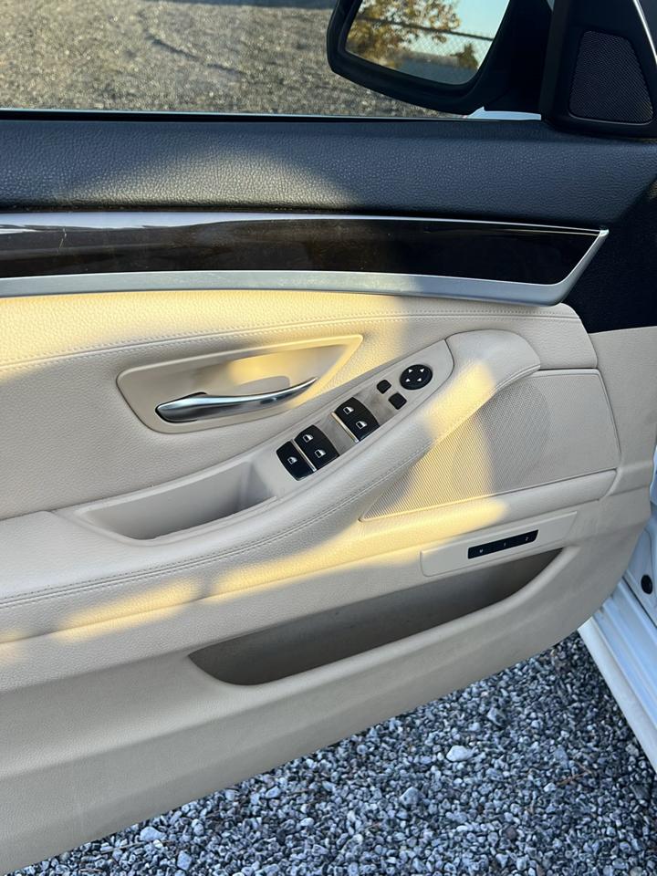 BMW 5-Series  2014