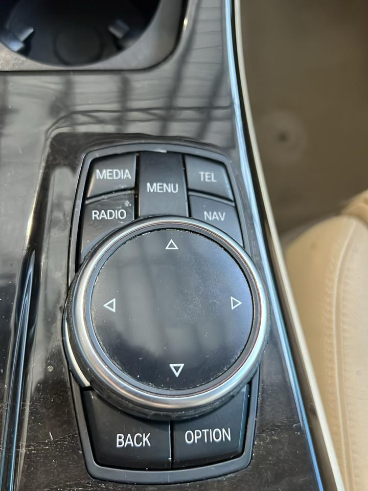 BMW 5-Series  2014
