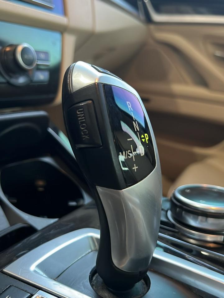 BMW 5-Series  2014