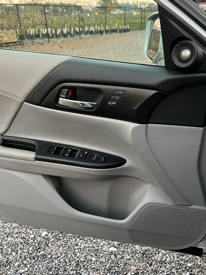 Honda Accord  2013